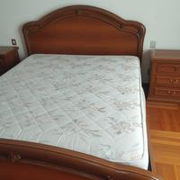 camera matrimoniale completa in legno 