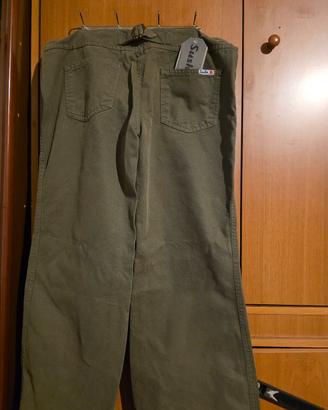 pantaloni jeans