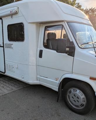 Camper Semintegrale Rapido 2.5 TD 92 con 6 Posti