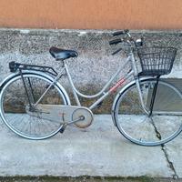 Bici donna freno a bacchetta