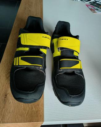scarpa da bici