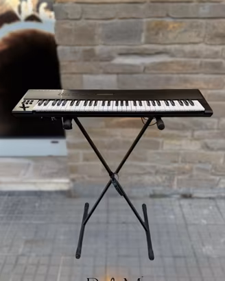 Roland U-20 Synthesizer Keyboard Vintage 1989 