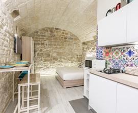 Monolocale centro storico bari b&b casa vacanze