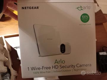 Arlo base station VBM4540 + 5 telecamere