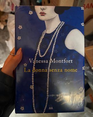 libro "la donna senza nome"
