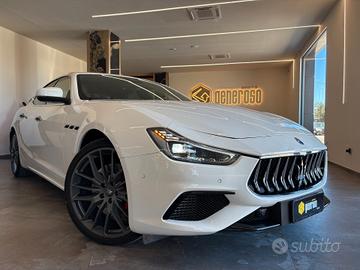 Maserati Ghibli 275CV Gransport pack Carbonio