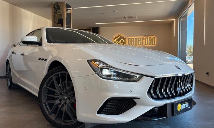 Maserati Ghibli V6 Diesel 275 CV Gransport