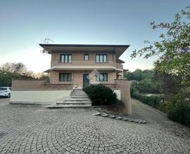 VILLA SINGOLA A BOVILLE ERNICA