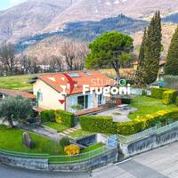 VILLA SINGOLA ARREDATA LIBERA DA SUBITO