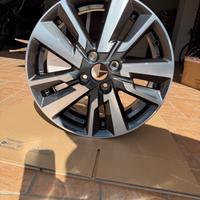 Cerchio in alluminio nuova Nissan Micra
