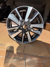 Cerchio in alluminio nuova Nissan Micra