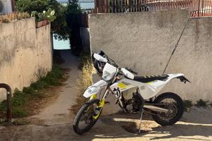 Husqvarna FE
