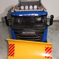 SCANIA G 6x4 SPAZZANEVE, 1/25 EMEK15504