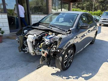 PEUGEOT 208 Hybrid 110 e-DCS6 Style