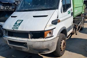 Iveco Daily 65 anno 2001 ricambi usati