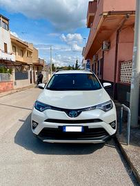 Toyota Rav 4 2.5 Hybrid 2WD