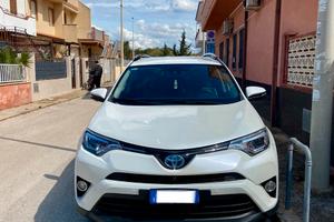 Toyota Rav 4 2.5 Hybrid 2WD