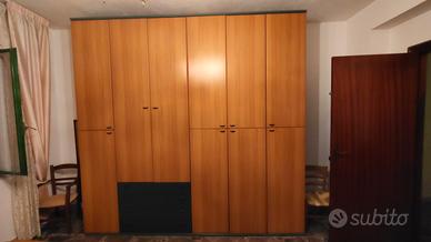 Camera da letto completa in legno massello 