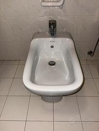 Bidet più miscelatore in ceramica, anni 80