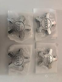Set 4 coprimozzo Audi a stella 133mm