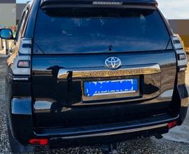 TOYOTA Land Cruiser - 2021