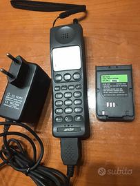 Nec MP5B2D cellulare + caricabatterie anni 80