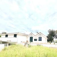 PRESTIGIOSA VILLA + un parco edificabile 5.690 mq