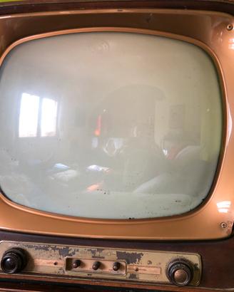 Televisore anni 50’