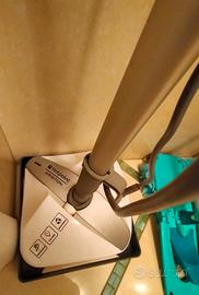 scopa a vapore Hotpoint Ariston + 8 panni