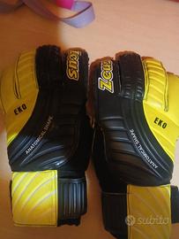 Guanti da portiere