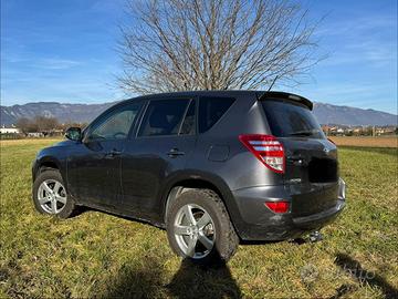 TOYOTA RAV 4 2.2 D-4D 150 CV DPF