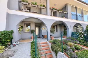 VILLA A SCHIERA A BUTTRIO