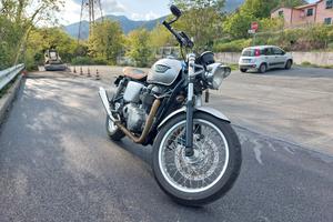 Triumph Thruxton 865 a Carburatori 