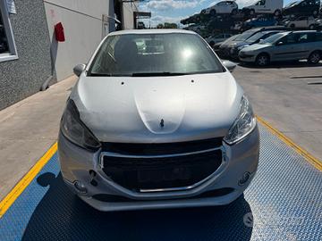 RICAMBI USATI AUTO VARI PEUGEOT 208 2012 1400 BENZ