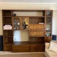 Parete attrezzata in legno