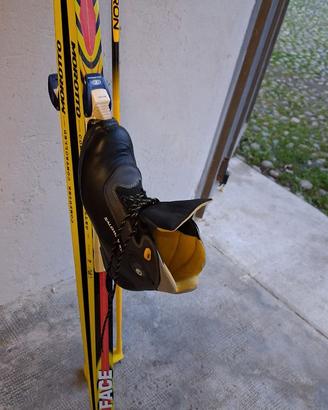 Sci da fondo adulto con scarpa e bastoncini