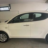 Lancia Ypsilon 0.9 twinair metano
