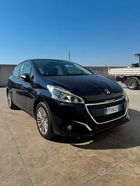 Peugeot 208 1.6 hdi 75 cv 2017 unico proprietario