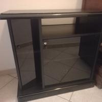 Mobile rack porta elettroniche 