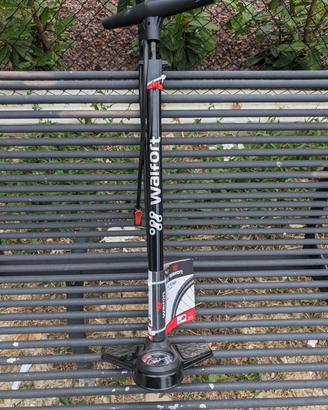 Pompa Bicicletta Waifort con Manometro