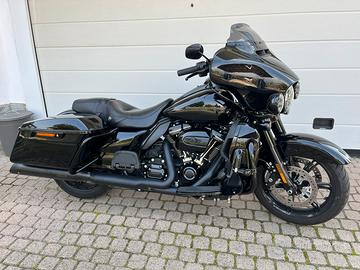 Permuto auto su Electra Glide Ultra limited