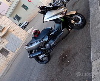 Yamaha T-Max 500