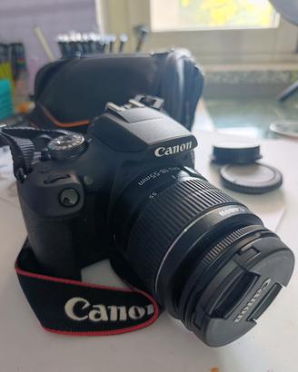 fotocamera Canon EOS 2000D