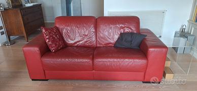 Due Divani in pelle Poltrone e sofà