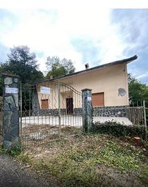 Appartamenti in casa bifamiliare a Tiglieto GE