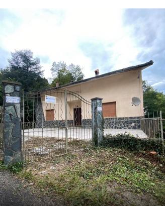 Appartamenti in casa bifamiliare a Tiglieto GE