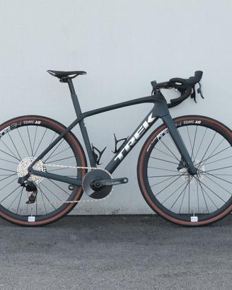 Bicicletta Trek Domane SL7