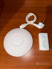 Ubiquiti UniFi nanoHD + PoE originale (48V) + cavo