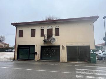 NEGOZIO A SANT'ANGELO DI PIOVE DI SACCO