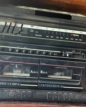 Stereo con giradischi